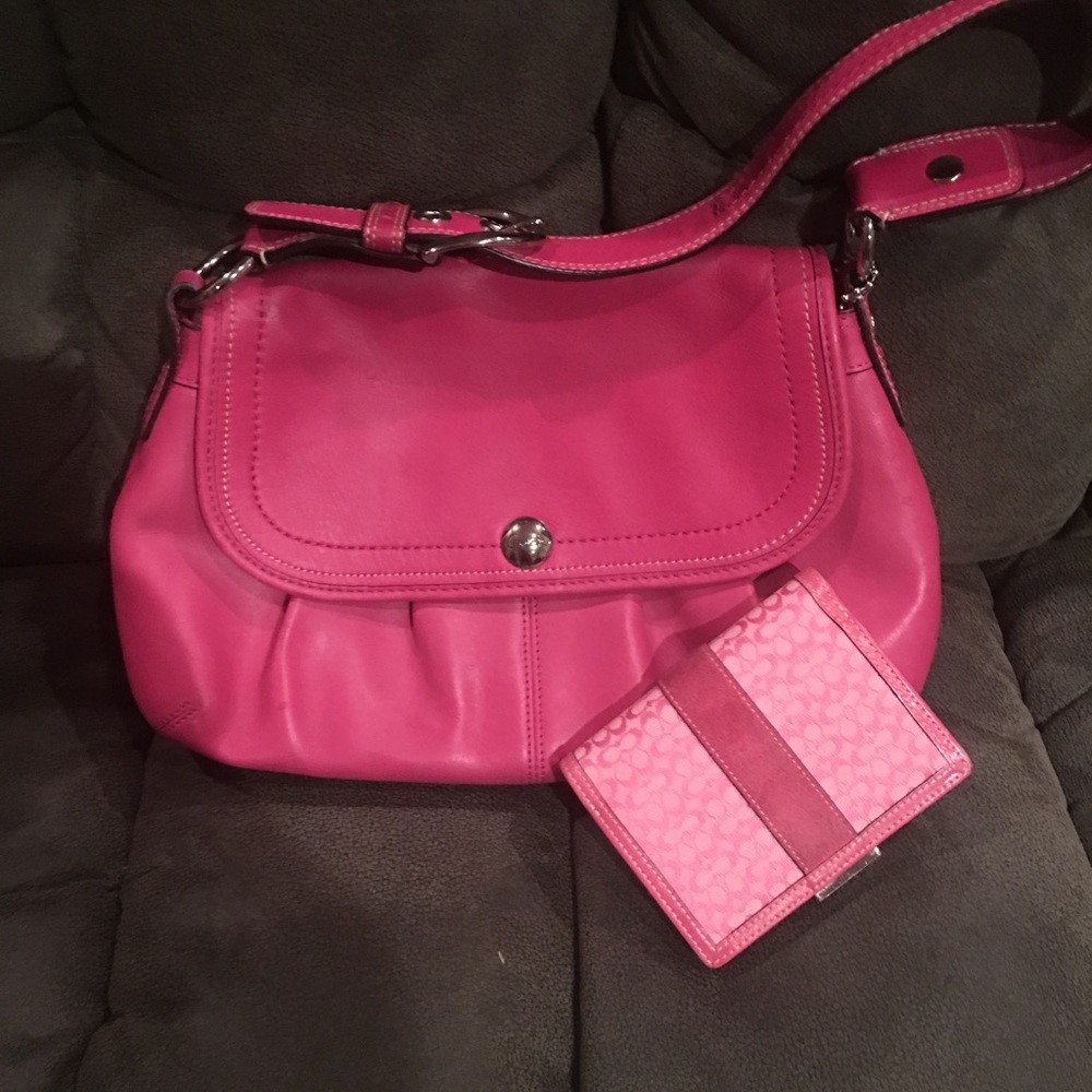 Coach purse and wallet